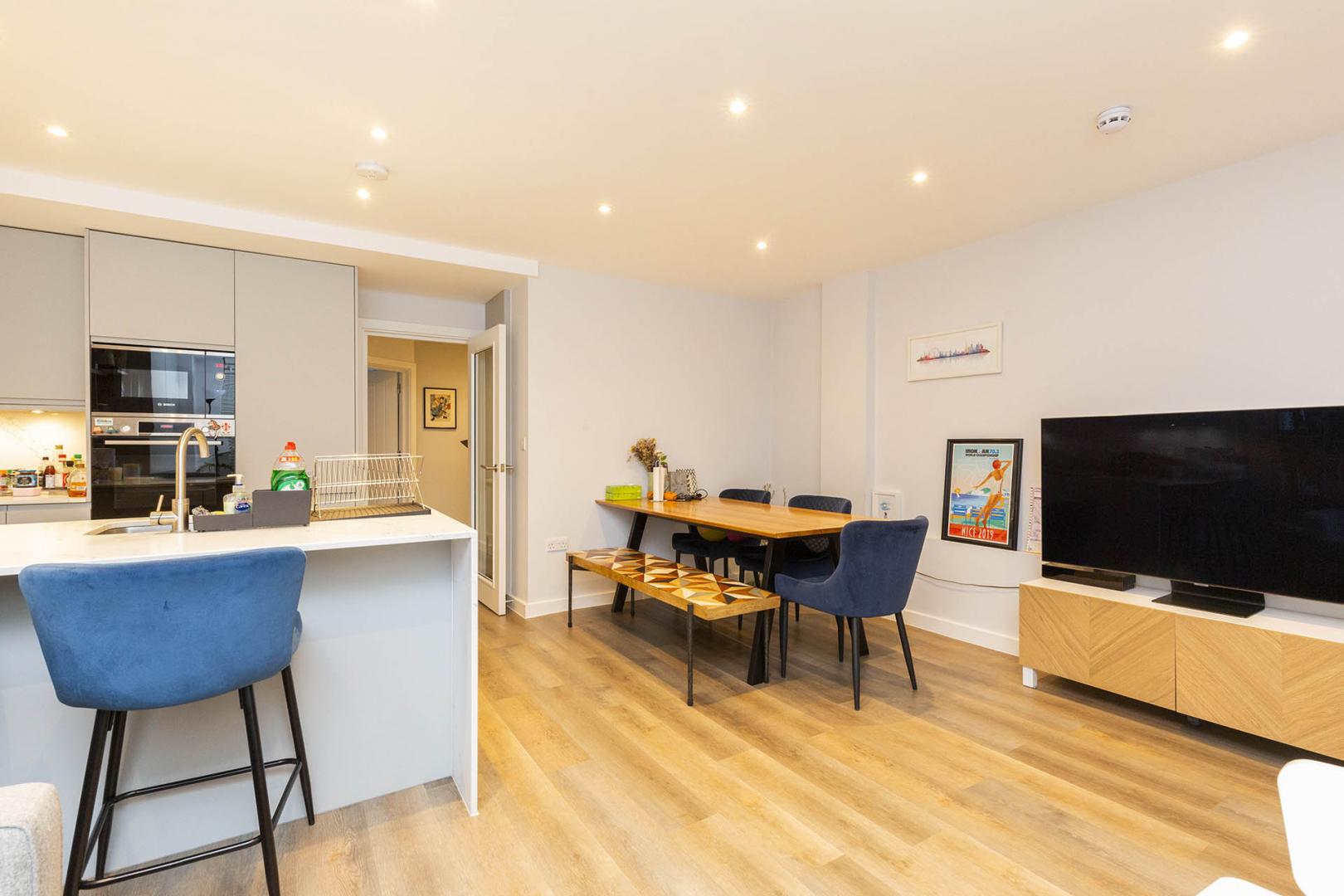 Stunning Apartment Colville Road, Notting Hill